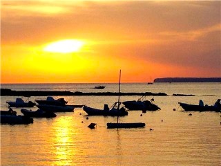 Sonnenuntergang im Hafen von Colonia Sant Jordi